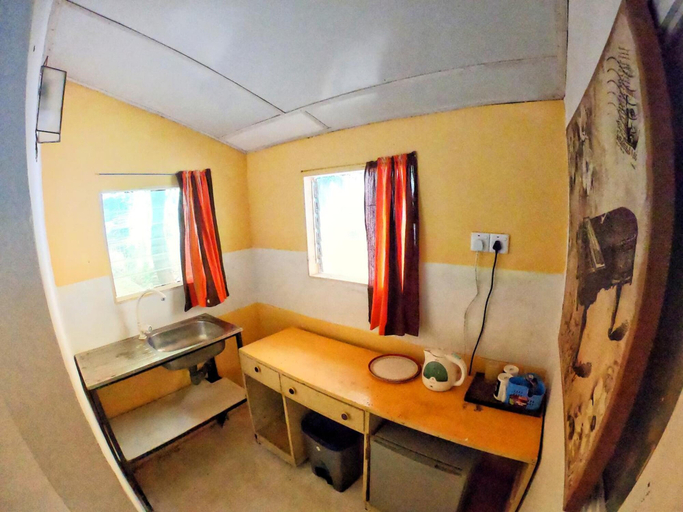 Bathroom 4, Anne's Maisonnette, Galle Four Gravets