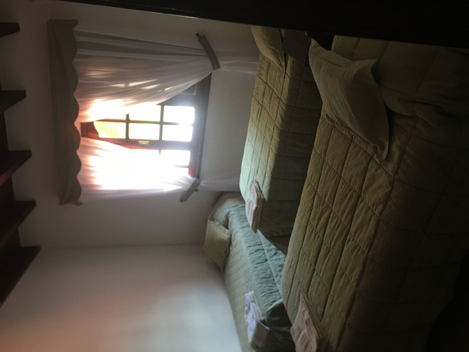 Bedroom 2, Beautiful House 2 to 9 People, Capital