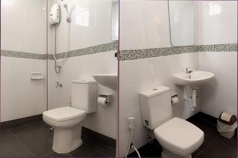 Bathroom 3, U Dee Room & Coffee, Muang Kanchanaburi