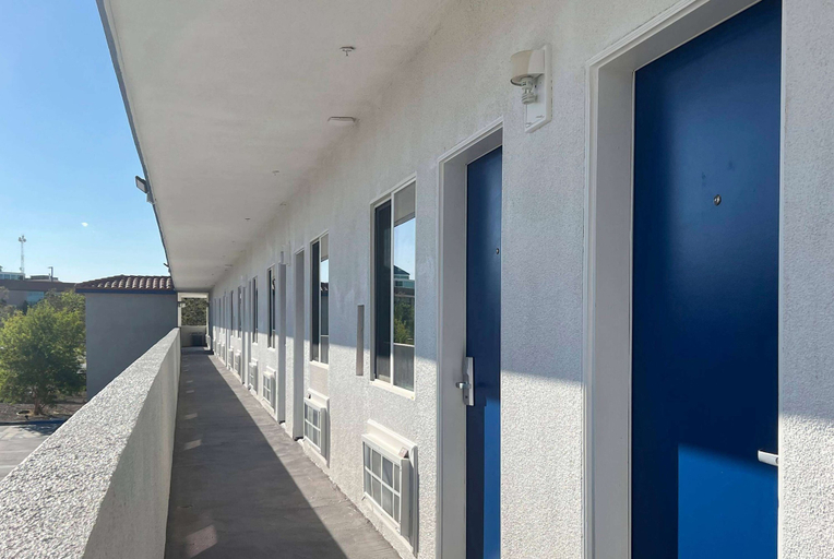 Others 5, Baymont by Wyndham Ridgecrest, Kern