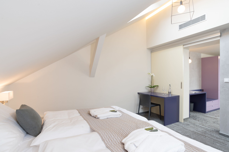 Bedroom 2, Fairhotel, Brno
