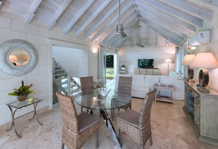 Others 5, Bluff Cottage by Altman