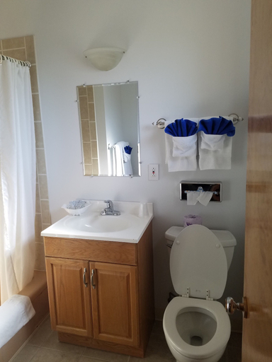 Bathroom 4, Out West Motel, Umatilla