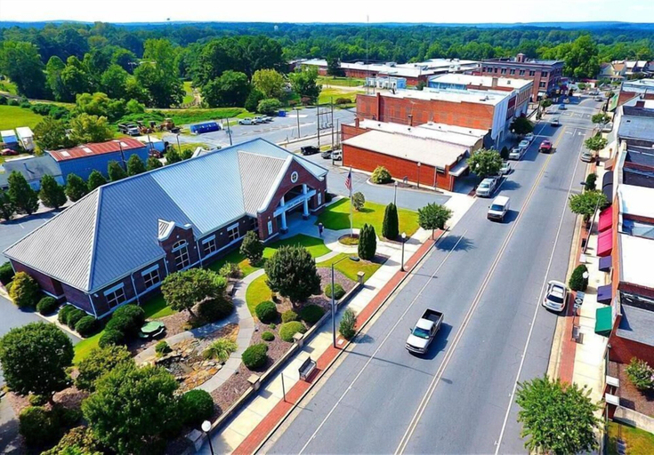Others 5, Roadway Inn, Montgomery