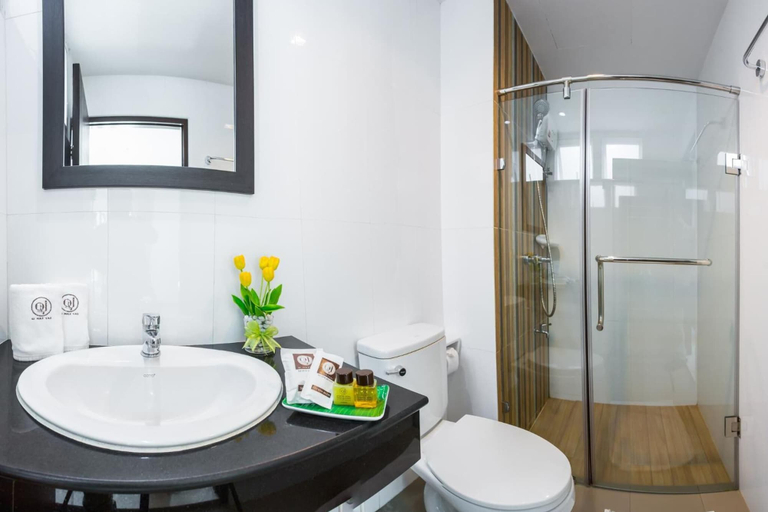Bathroom 4, U Hatyai Hotel, Hat Yai