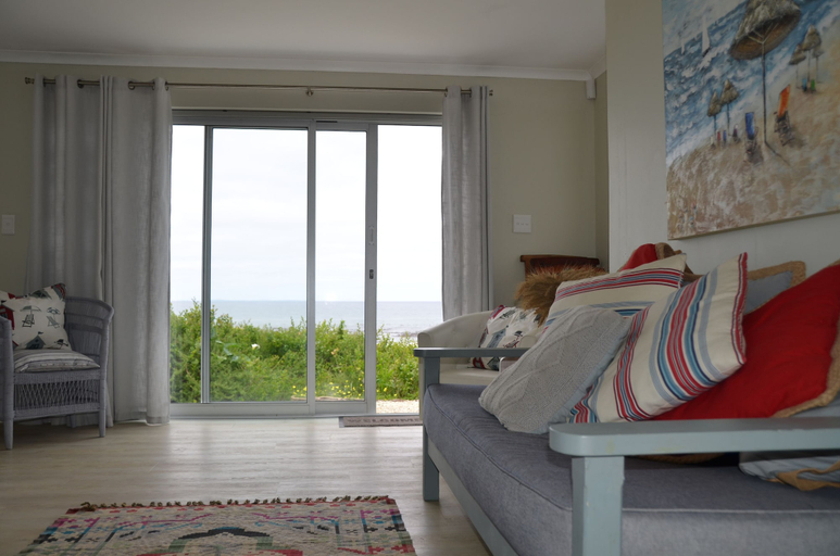 Bedroom 2, Beach Villa Apartment, Overberg