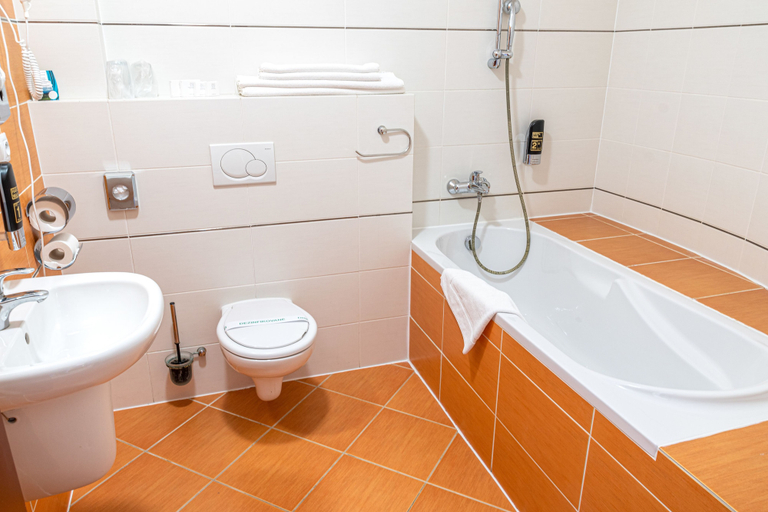 Bathroom 5, Wellness Hotel Patince, Komárno