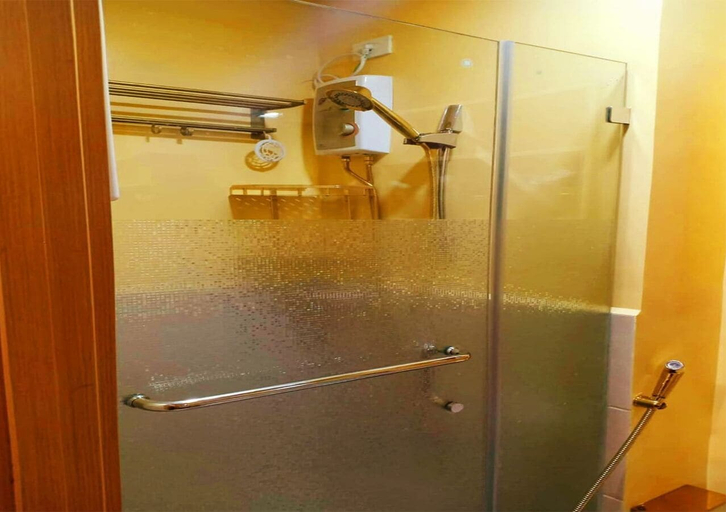 Bathroom 4, Wil's Condotel, Kalookan City