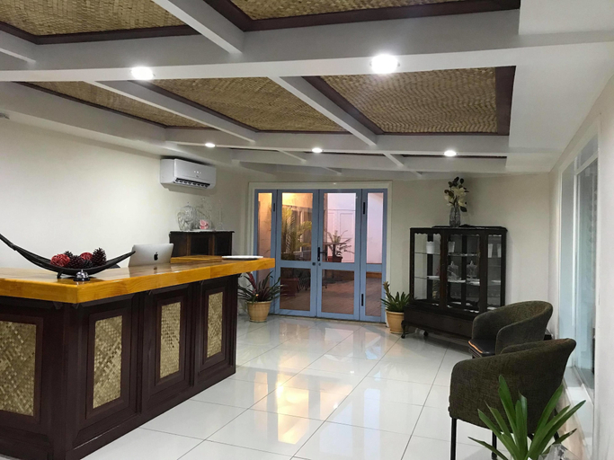 Others 3, The White House Hotel Samoa, Vaimauga West