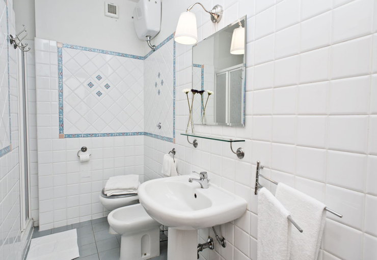 Bathroom 4, Residence Il Castagno, Pistoia