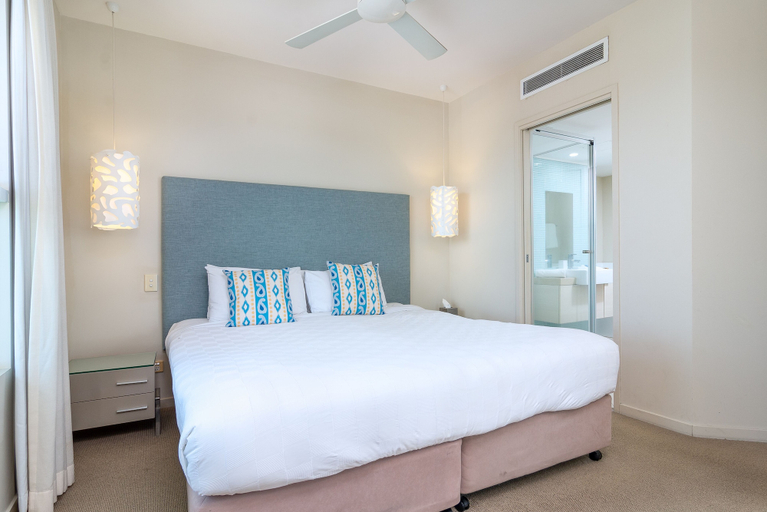Bedroom 3, 201 Lake Street Apartments, Cairns
