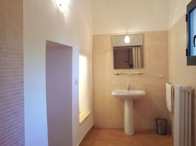 Bathroom 5, Tenuta Doxi, Lecce