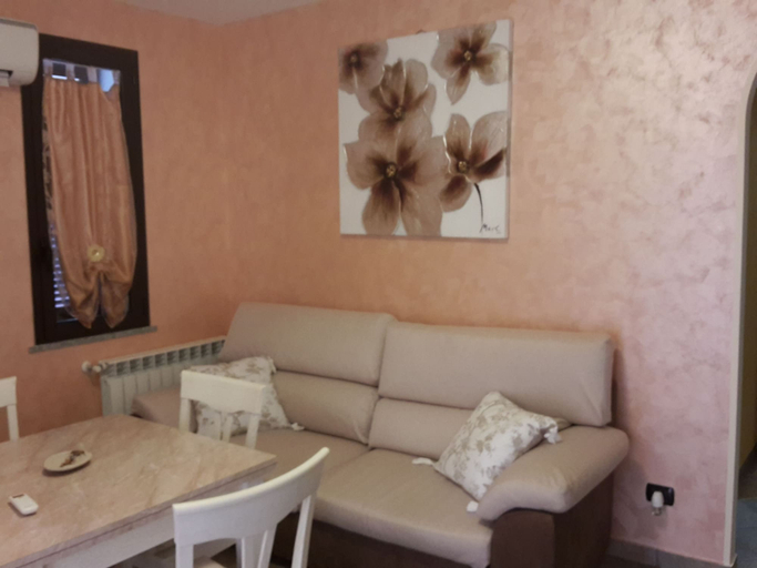 Living room 5, Appartamento Malpensa Rho, Milano