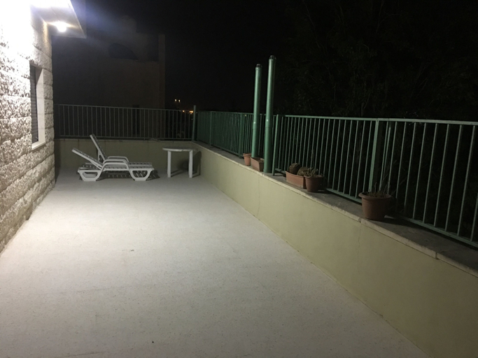 Others 5, Loft, Wadi Essier