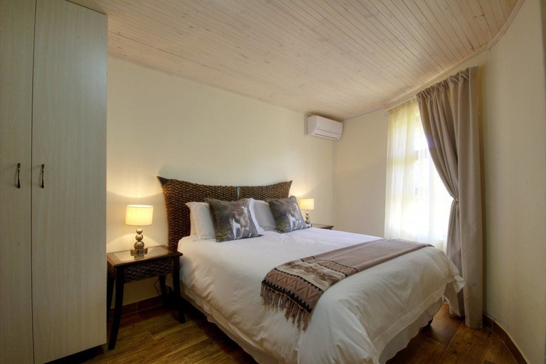 Bedroom 3, Monzi Safari Lodge, Umkhanyakude