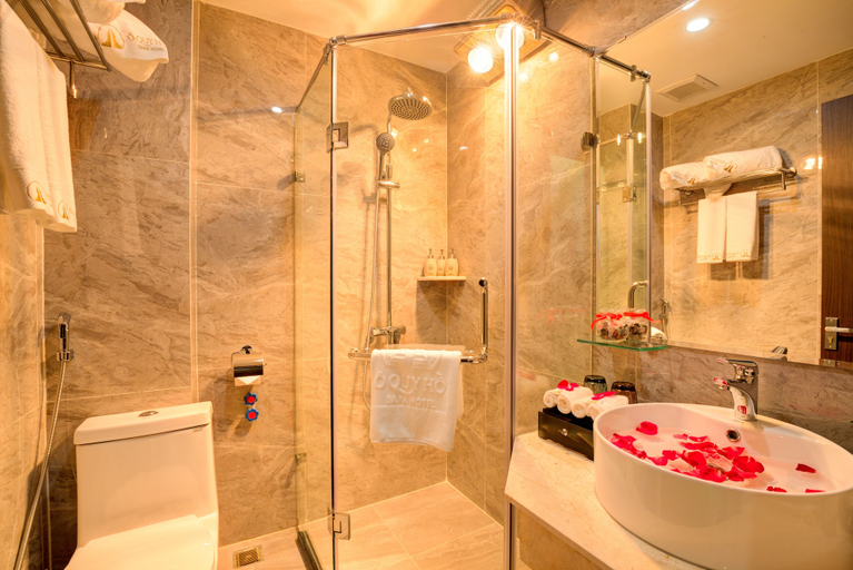 Bathroom 5, Heaven Gate O Quy Ho Sapa, Tam Đường