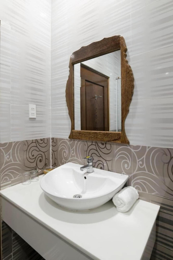Bathroom 4, Little Saigon Hostel, Chau Doc
