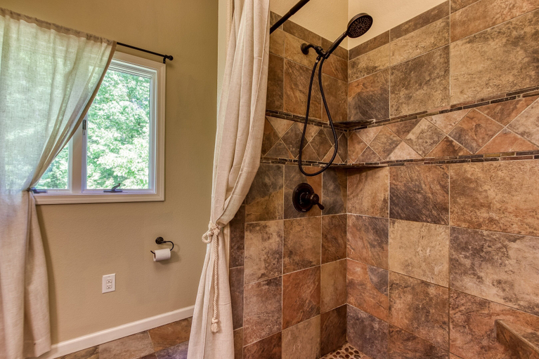 Bathroom 4, Deer & Doe by HoneyBearCabins, Sevier