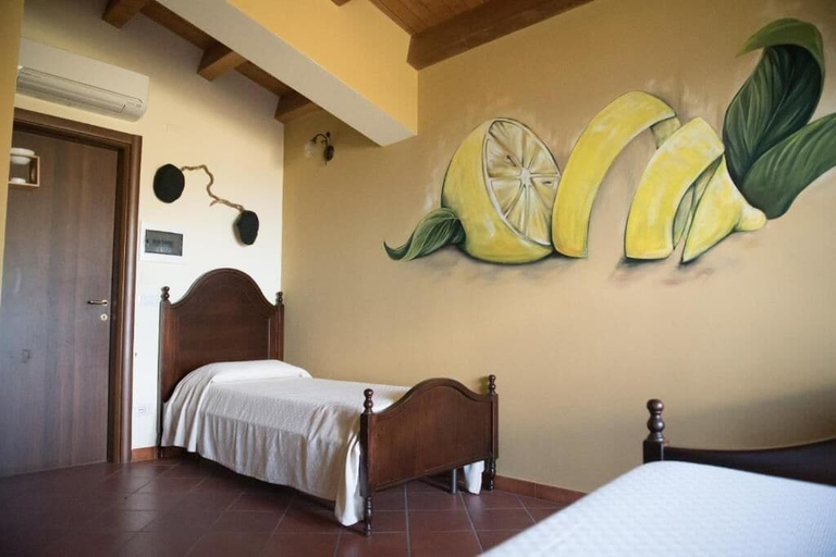 Bedroom 3, Valle Lumia, Messina