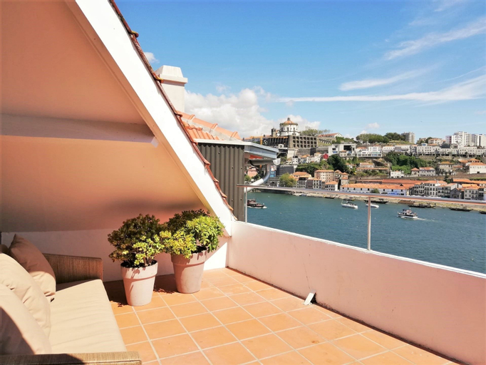 RIBEIRA by YoursPorto, Porto