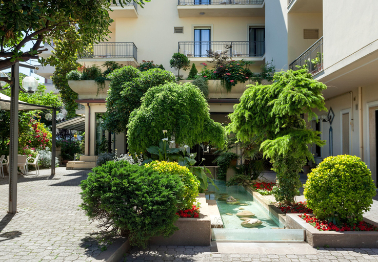 Exterior & Views 2, Hotel Stella, Rimini