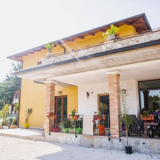 B&B Sykelgrima, Latina