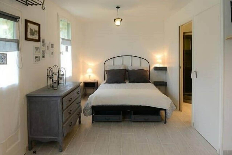 Bedroom 4, Les Chambres de Capucine, Calvados