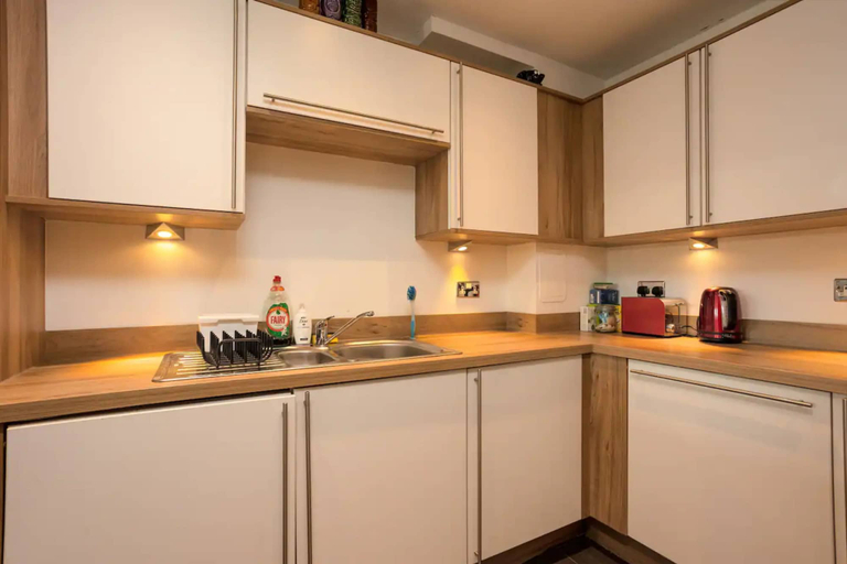 Others 4, Comfy 2 Bedroom Apartment Near Edinburgh City Centre, Edinburgh