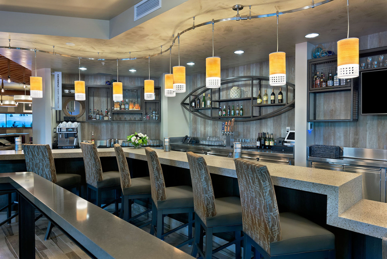 Food & Drinks 5, Oxford Suites Bellingham, Whatcom