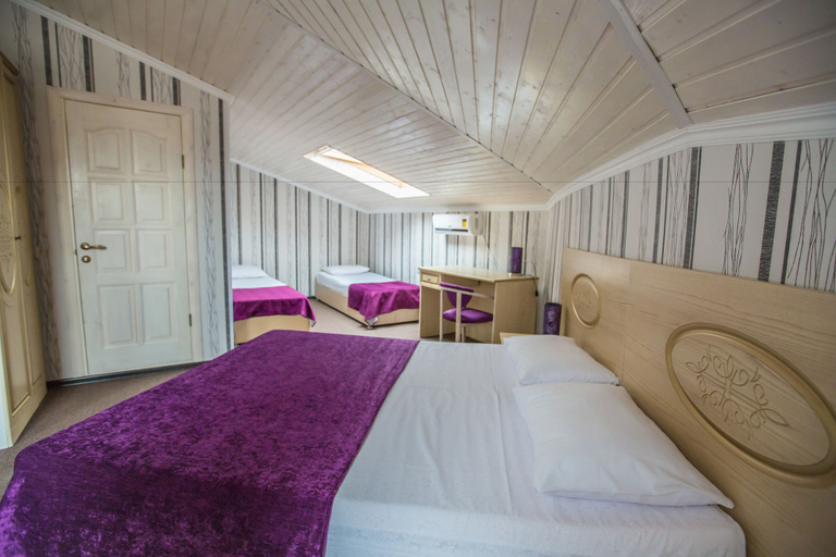 Bedroom 2, Galla Hotel, Sochi gorsovet