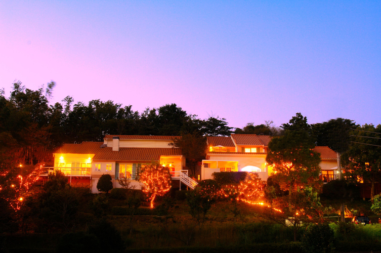 Resort Hotel Corte Largo Izukogen, Itō