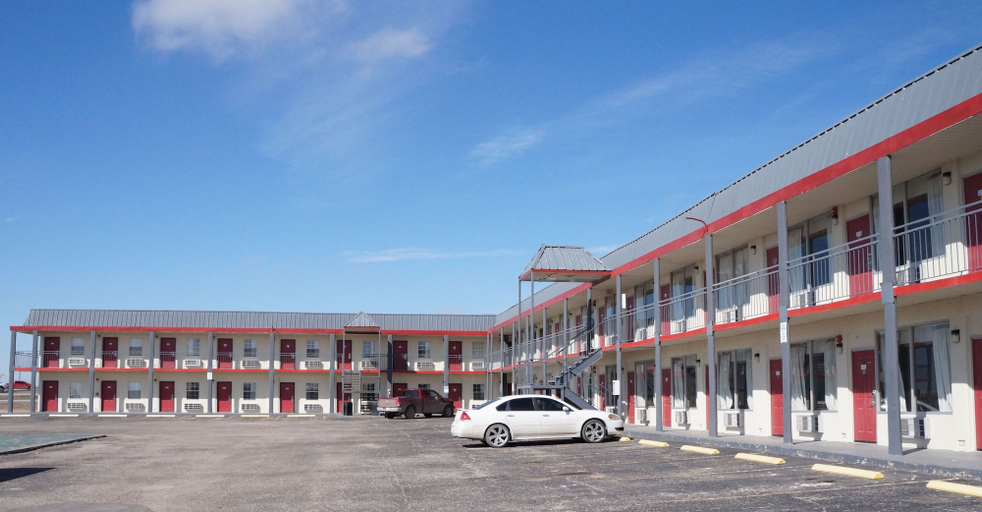 Exterior & Views 5, Super 7 Inn, Midland