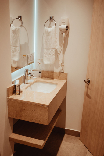 Bathroom 3, Antope - Apartaestudios, Santiago de Cali