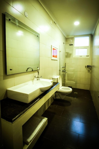 Bathroom 3, Anara Homes and Villas - GK II, Delhi