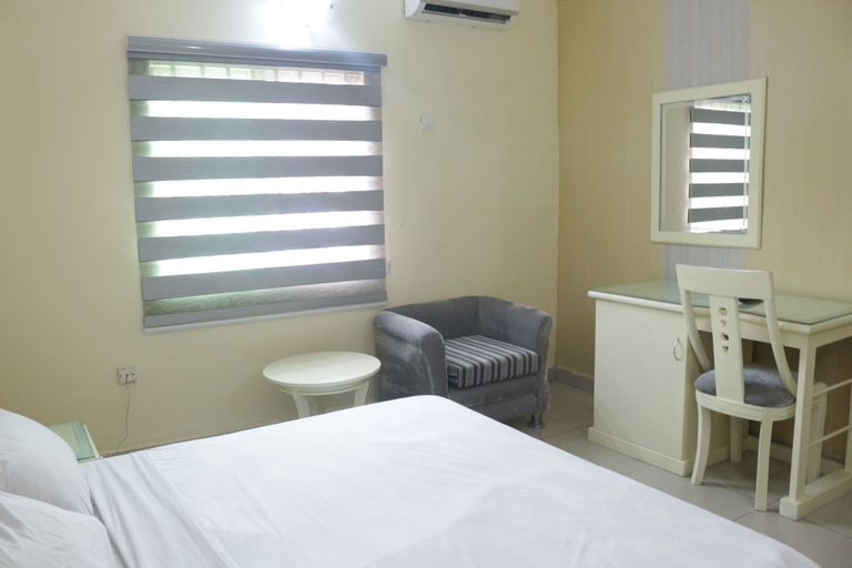 Bedroom 2, The Coral Reef Hotel, Obio/Akp