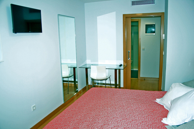 Bedroom 4, Hotel Picos de Europa, Cantabria