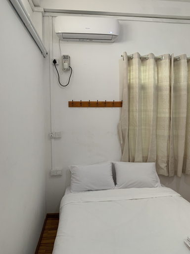 Bedroom 5, Rendezvous Inn, Mandalay