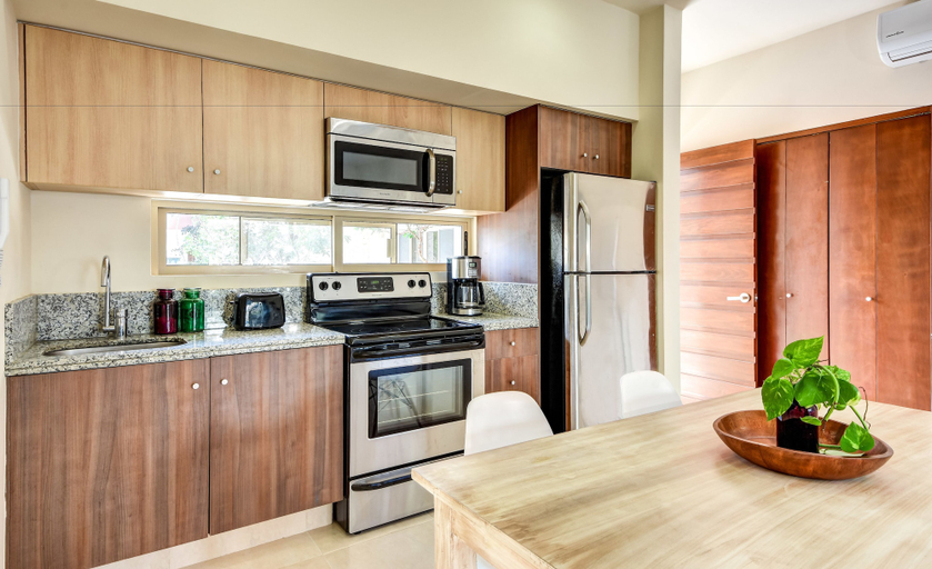 Others 4, Dulce Vida 1 Bedroom apartment sleeps 3, Cozumel