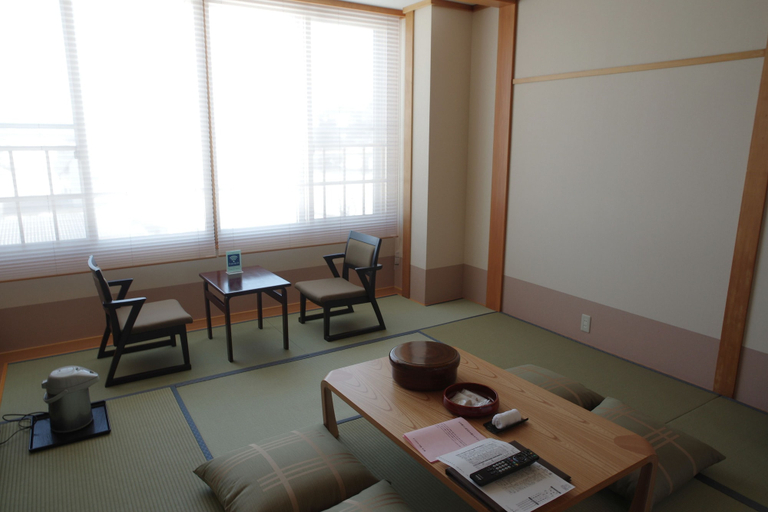 Others 3, Attamari Land Fukabori, Ōishida