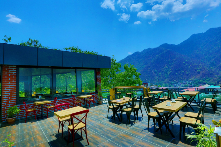 Food & Drinks 5, Hotel Peepal Tree, Garhwal