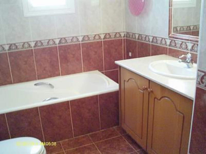 Bathroom, 3 Bed Villa 10 Minutes Drive From Beautiful Beach