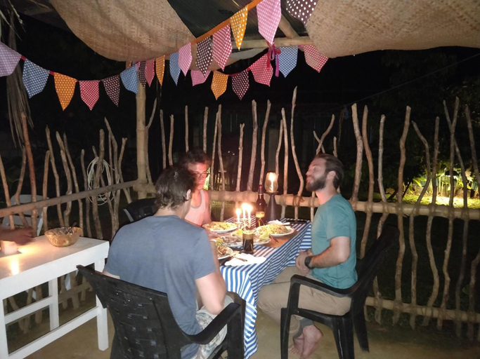 Food & Drinks 5, Anne's Maisonnette, Galle Four Gravets