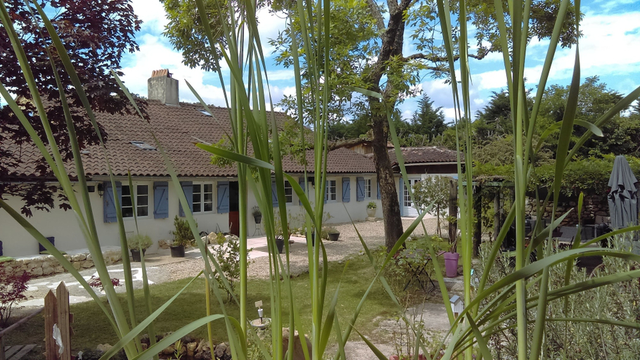 Exterior & Views 2, Douvilla, Dordogne
