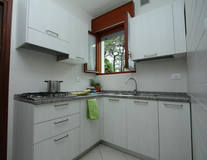 Others 4, Villa Emilia, Udine