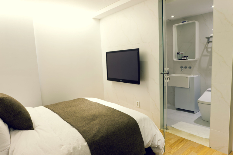 Bedroom 4, Busan Amare Hotel, Yeonje