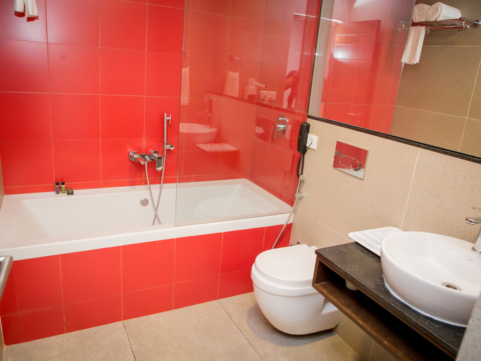 Bathroom 5, SinQ Prive, North Goa