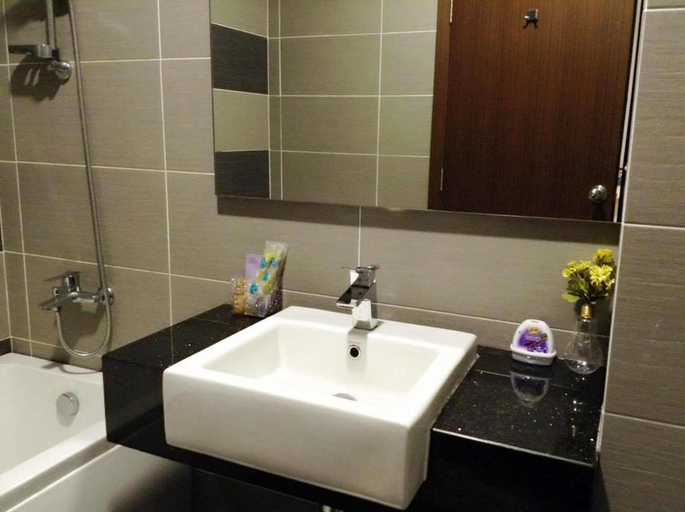 Bathroom, HomeStay in Johor - KSL Travel Home, Johor Bahru