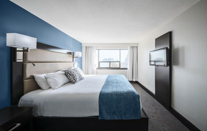 Bedroom 3, Ottawa Embassy Hotel, Ottawa