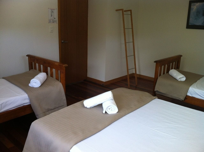 Bedroom 2, Fraser Island Retreat, Hervey Bay - Pt B