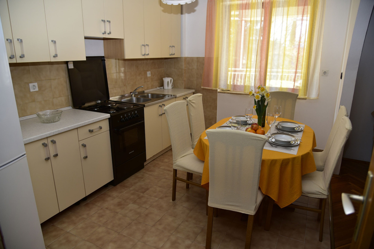 Others 5, Apartments Maestral, Malinska-Dubašnica